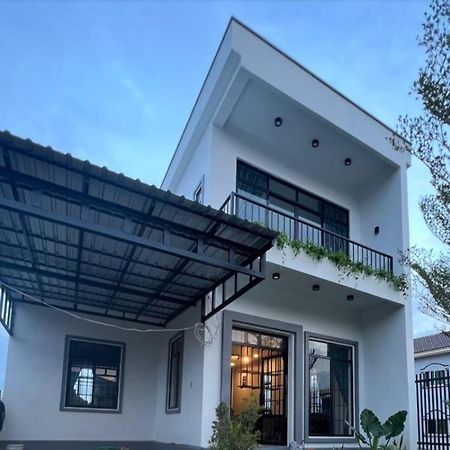 Hang Meas Boutique Hotel กำปอต ภายนอก รูปภาพ