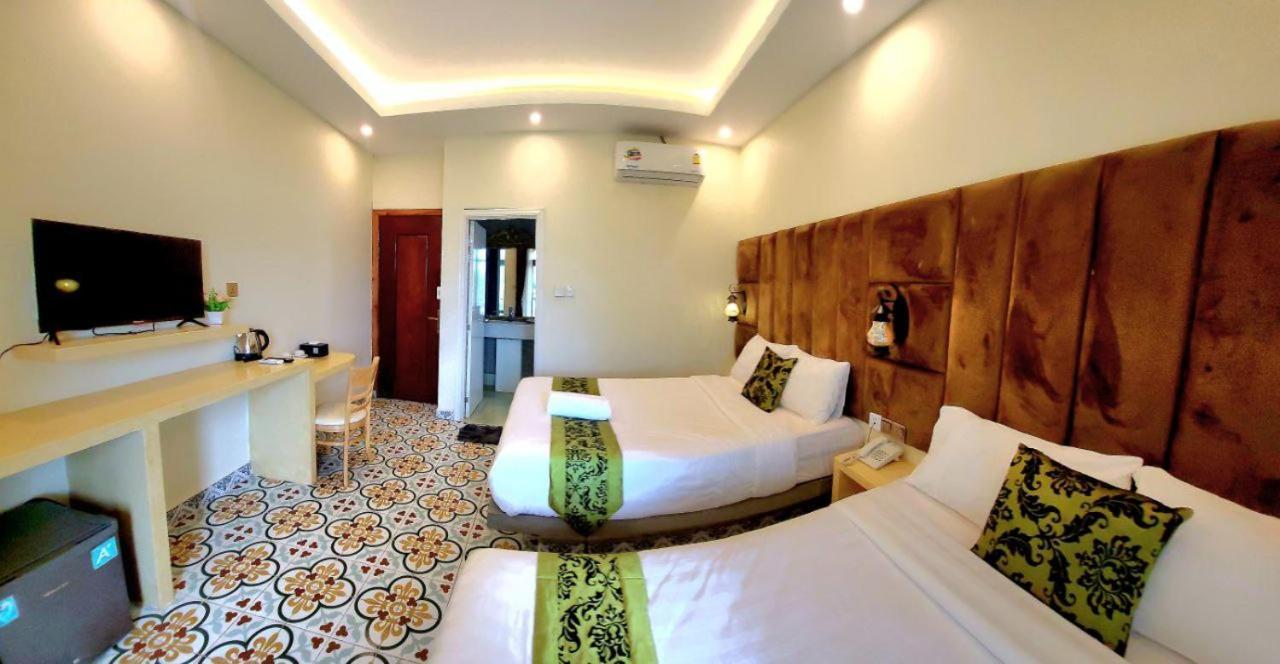 Hang Meas Boutique Hotel กำปอต ภายนอก รูปภาพ
