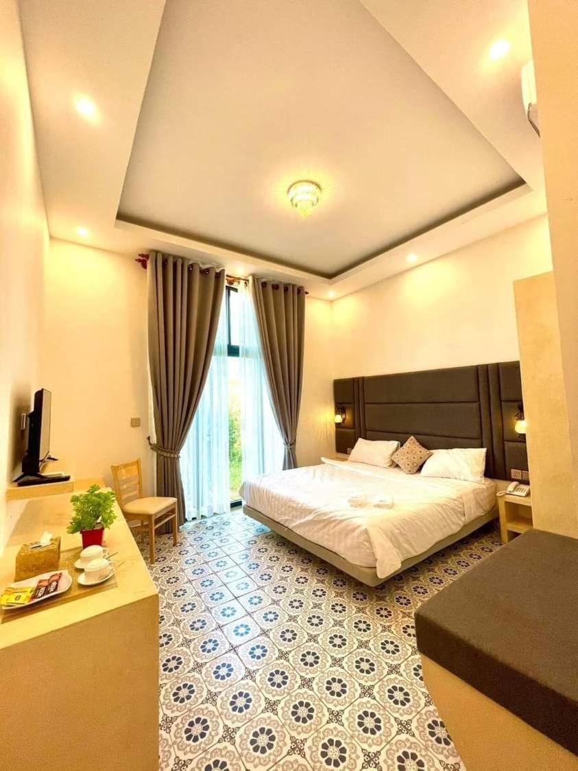 Hang Meas Boutique Hotel กำปอต ภายนอก รูปภาพ
